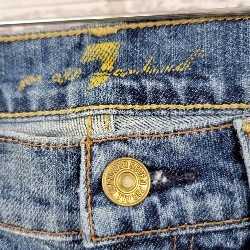 7 For All Mankind low Rise lightwash bootcut jeans - Picture 6 of 12
